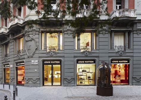 louis vuitton napoli via dei mille|louis vuitton store napoli.